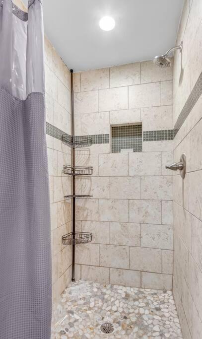 Family Style 5Br Home Mins From Buckroe Beach Hampton Ngoại thất bức ảnh